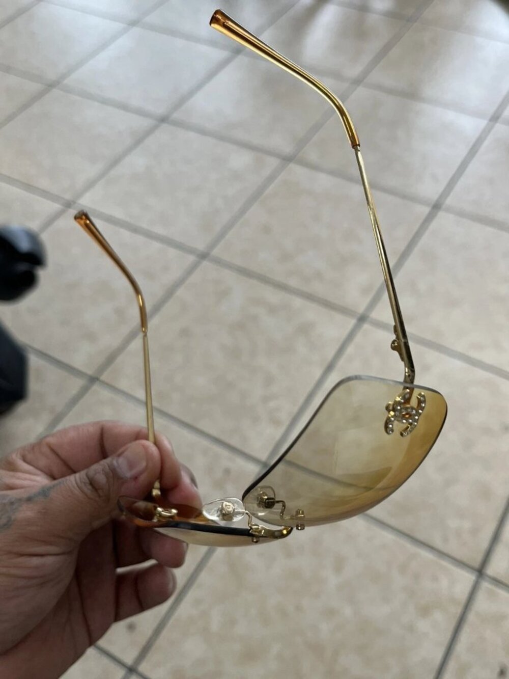 Auth CHANEL 4017-D Rimless Sunglasses CC Logo Rhinestone Gold Vintage Y2K Rare - Picture 9 of 14